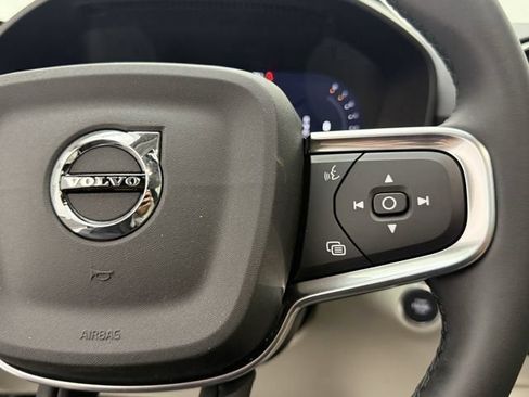 New 2026 Volvo XC40 B5 Ultra w/ Protection Package Premier AWD/4WD image 17
