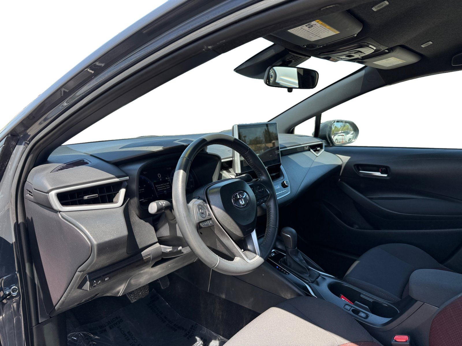 Used 2026 Toyota Corolla SE w/ SE Package FWD image 9