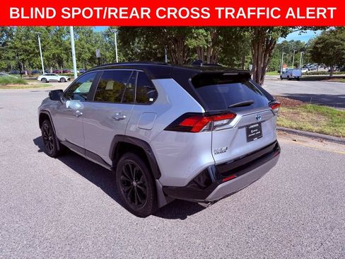 Used 2023 Toyota RAV4 XSE AWD/4WD image 5