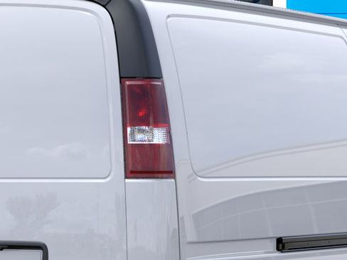 New 2026 Chevrolet Express 2500 Extended RWD image 11