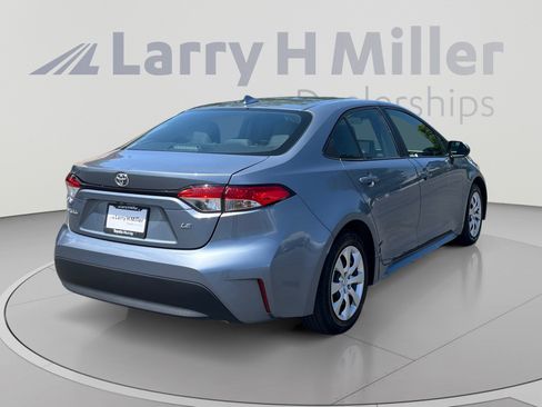 Used 2024 Toyota Corolla LE FWD image 5
