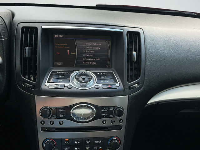 Used 2013 INFINITI G37 Journey RWD image 15