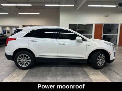 Used 2018 Cadillac XT5 Luxury w/ Driver Awareness Package FWD image 12