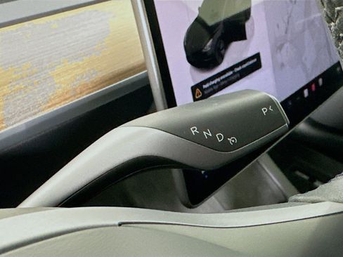 Used 2023 Tesla Model 3 Standard Range RWD image 24