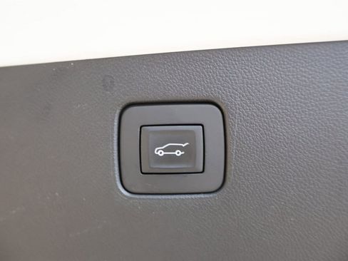 Used 2025 Buick Envista Avenir image 17