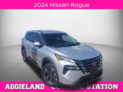 Used 2024 Nissan Rogue SV