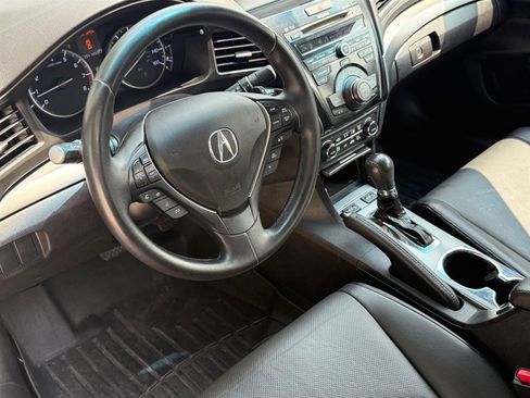 Used 2014 Acura ILX w/ Technology Package FWD image 31