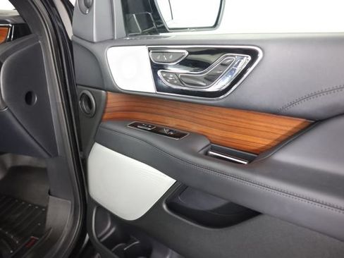 Used 2023 Lincoln Navigator L Reserve w/ Equipment Group 201A AWD/4WD image 67