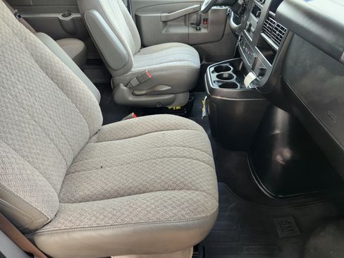 New 2025 Chevrolet Express 3500 LT w/ LT Preferred Equipment Group image 17