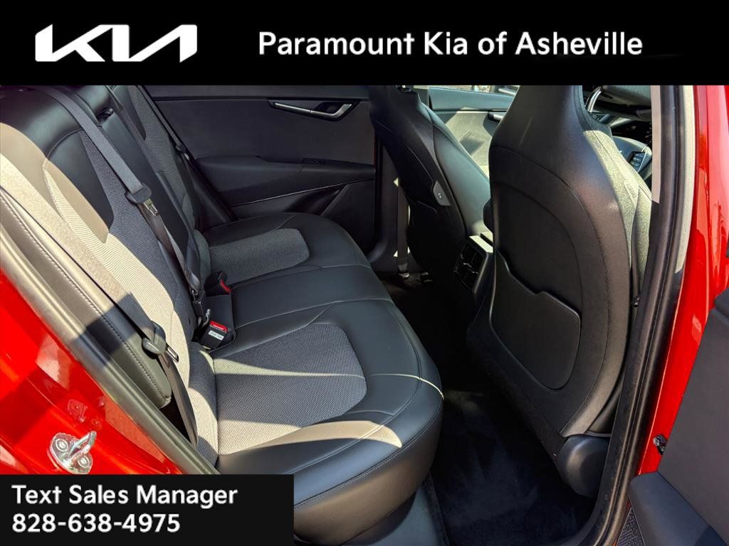 Certified 2023 Kia Niro Wind FWD image 22