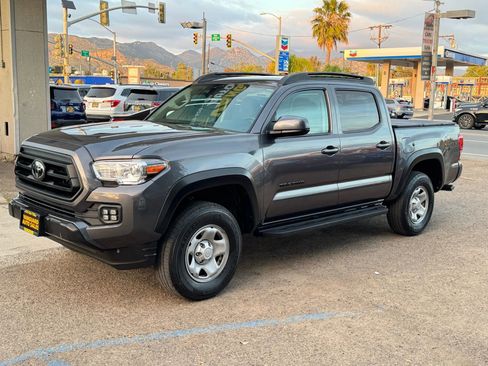 Used 2023 Toyota Tacoma SR AWD/4WD image 7