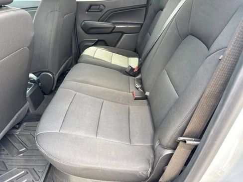 Used 2024 Chevrolet Colorado W/T RWD image 19