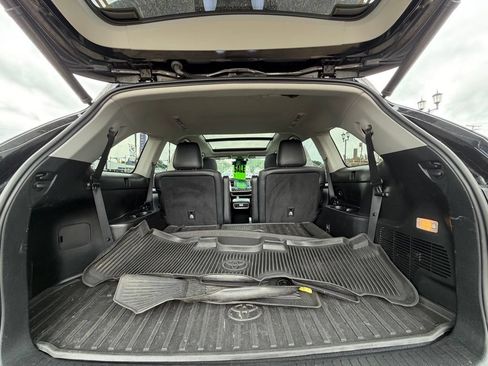 Used 2019 Toyota Highlander Limited Platinum AWD/4WD image 15