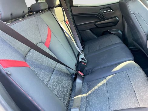 Used 2024 Chevrolet Colorado Z71 w/ Z71 Convenience Package 2 image 27