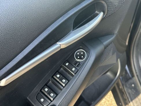 Used 2023 Kia Seltos LX image 15