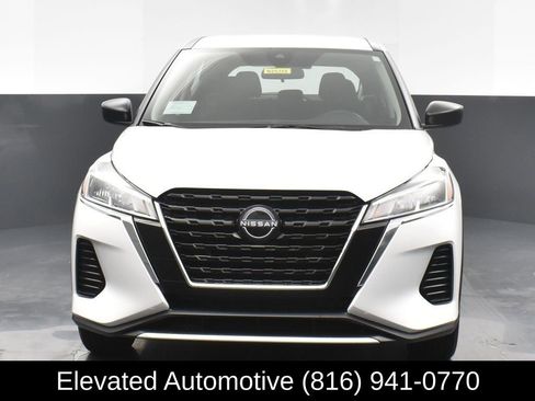 Used 2025 Nissan Kicks Play S FWD image 16
