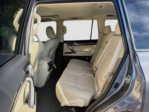 Used 2023 Lexus GX 460 Premium w/ Premium Package AWD/4WD image 21