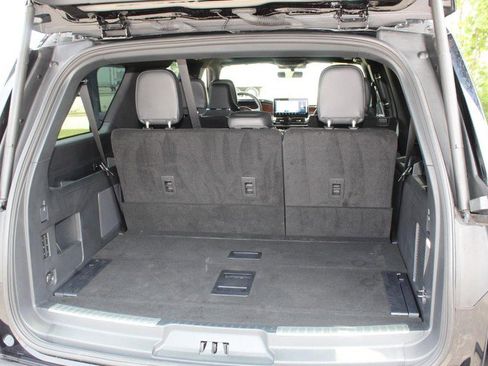 Used 2023 Lincoln Navigator L Reserve image 12