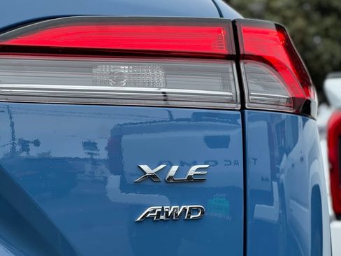 New 2026 Toyota Corolla Cross XLE image 7