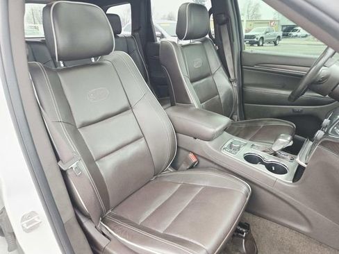 Used 2018 Jeep Grand Cherokee Overland image 14