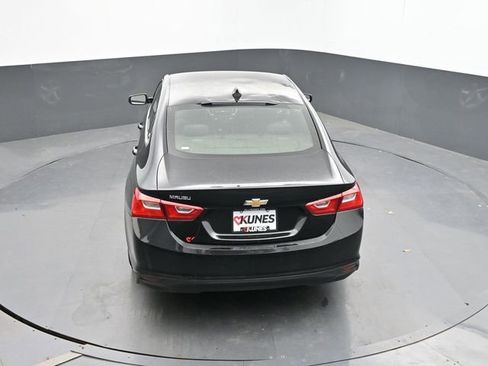 Used 2017 Chevrolet Malibu LS FWD image 16