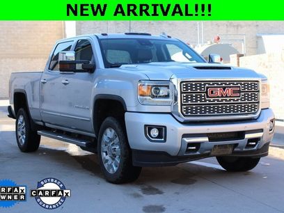 Used 2019 GMC Sierra 2500 Denali w/ Duramax Plus Package
