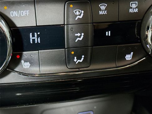 Used 2024 Chevrolet Trax RS w/ Driver Confidence Package FWD image 20