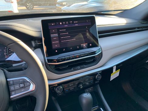 New 2026 Jeep Compass Limited AWD/4WD image 19