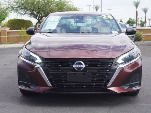 Used 2024 Nissan Altima 2.5 SV FWD image 5