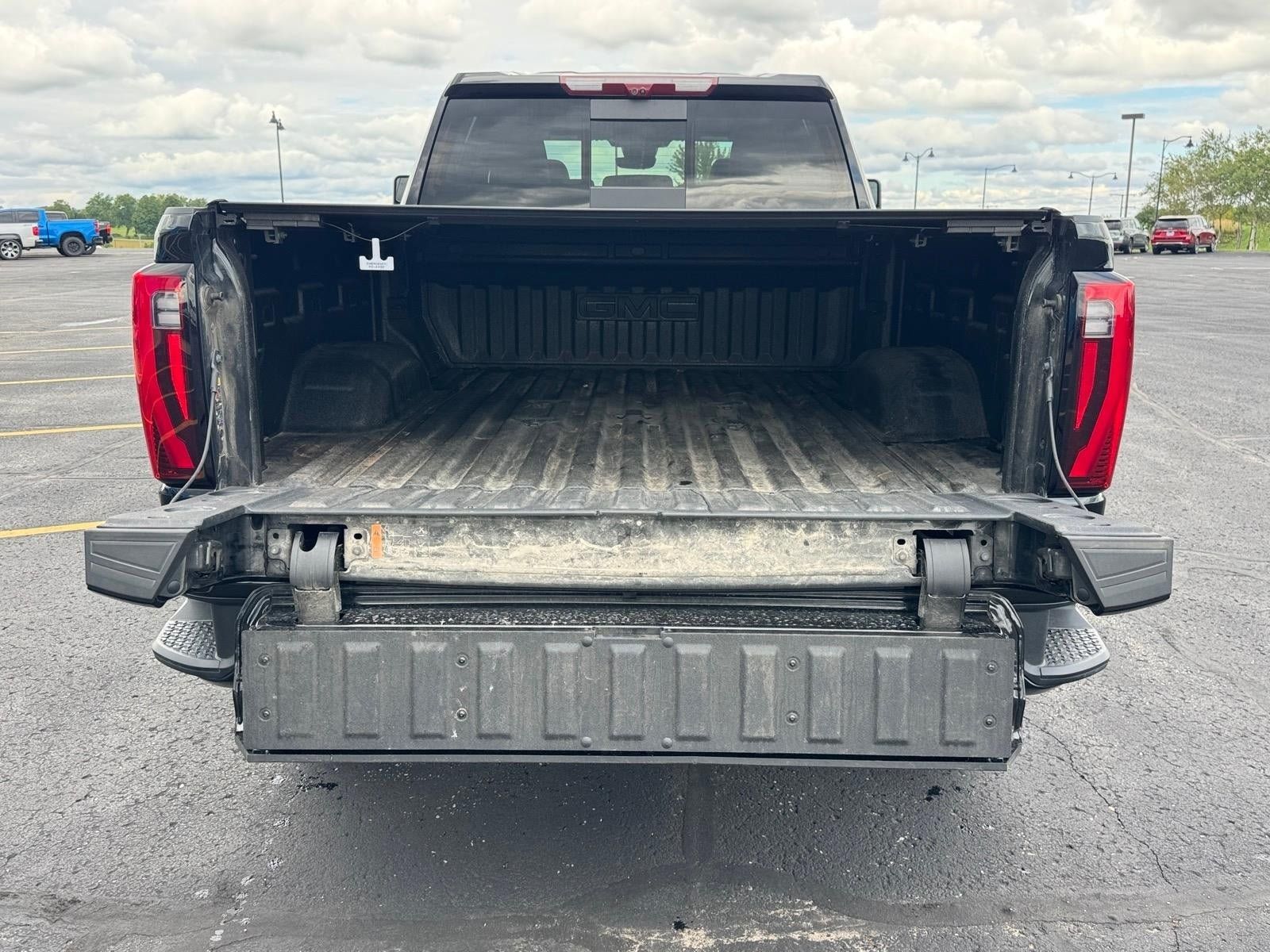Used 2026 GMC Sierra 2500 Denali w/ Denali Reserve Package AWD/4WD image 4