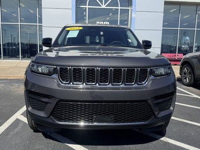 Used 2023 Jeep Grand Cherokee Laredo w/ Luxury Tech Group I