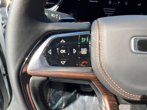 New 2025 Jeep Grand Cherokee Summit image 43