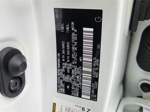 Used 2023 Lexus LX 600 4WD w/ Luxury Package image 64