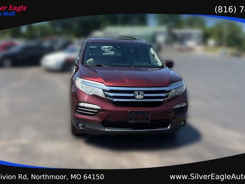 Used 2018 Honda Pilot Touring image 8