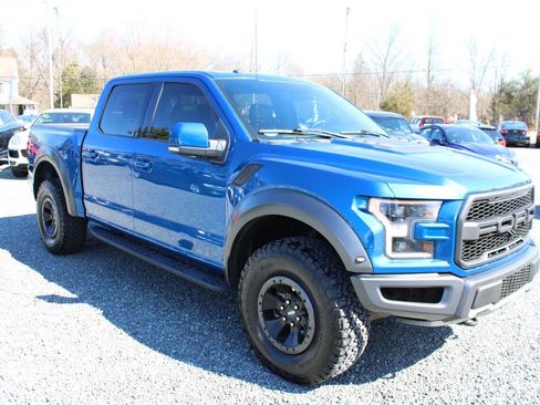 Used 2018 Ford F150 Raptor w/ Equipment Group 802A Luxury image 3