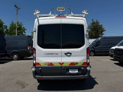 Used 2017 Ford Transit 250 148 Medium Roof w/ Exterior Upgrade Package RWD image 5