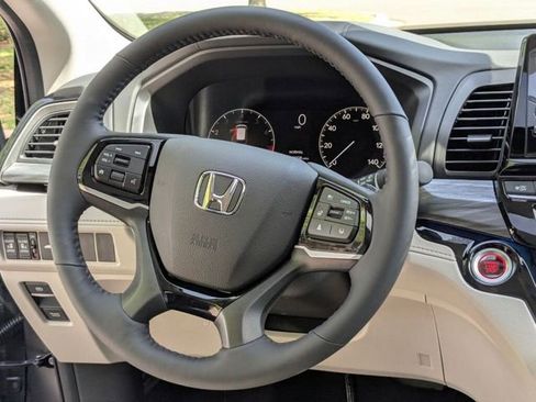 New 2026 Honda Odyssey Elite image 18