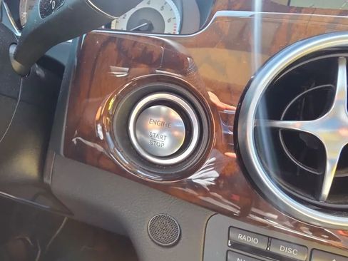 Used 2015 Mercedes-Benz GLK 350 2WD w/ Premium 1 Package image 47