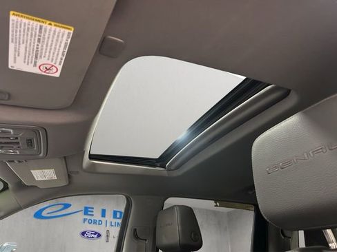 Used 2021 GMC Sierra 2500 Denali w/ Denali Ultimate Package AWD/4WD image 3
