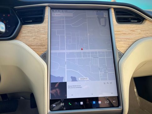 Used 2018 Tesla Model S 100D image 48