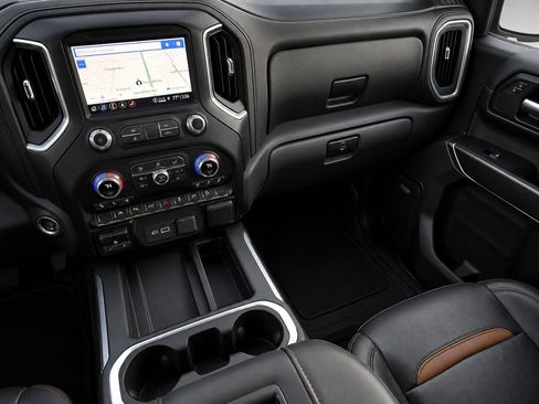 Certified 2022 GMC Sierra 1500 AT4 w/ AT4 Premium Package AWD/4WD image 26