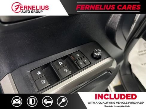 Used 2018 Toyota Tacoma SR5 AWD/4WD image 30