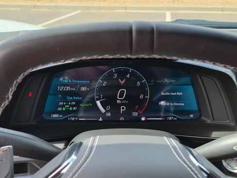 Used 2025 Chevrolet Corvette Stingray Coupe w/ 1LT RWD image 10
