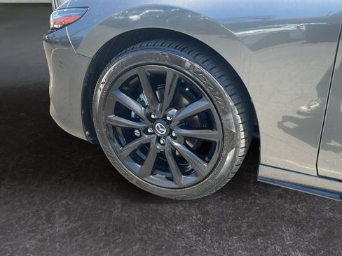 Used 2020 MAZDA MAZDA3 Hatchback w/ Premium Package FWD image 9