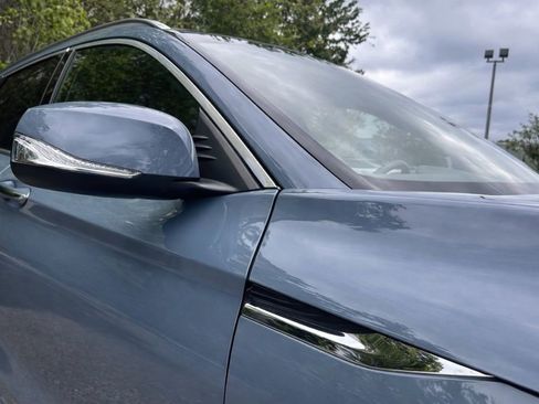 Used 2023 INFINITI QX50 Luxe FWD image 8
