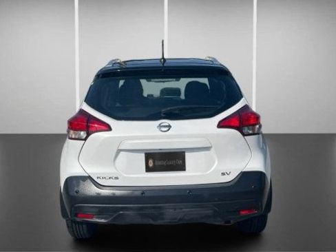 Used 2020 Nissan Kicks SV FWD image 9