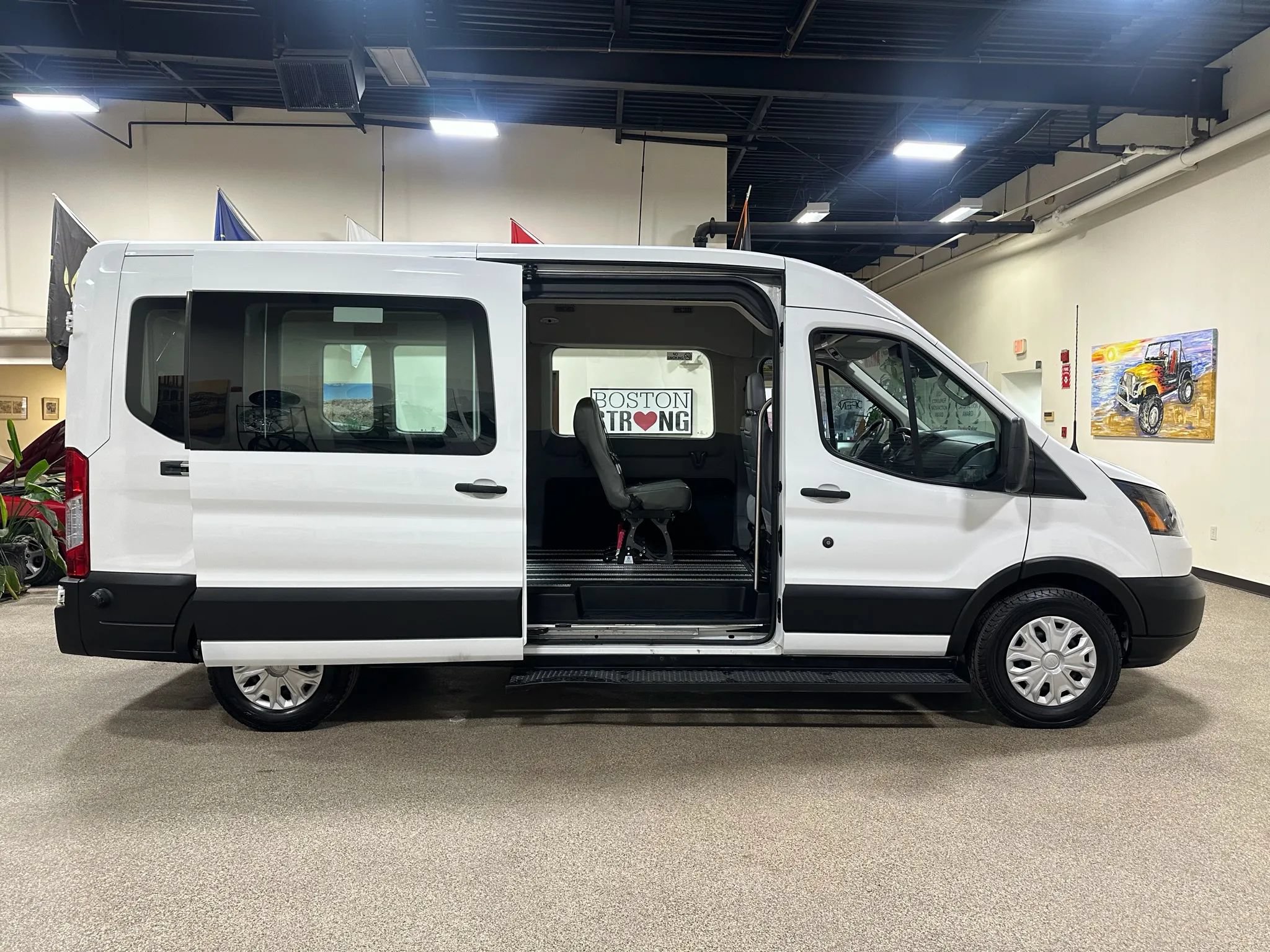 Used 2019 Ford Transit 350 XL RWD image 15