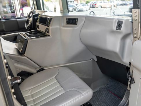 Used 2000 HUMMER H1 4-Door Open Top image 32