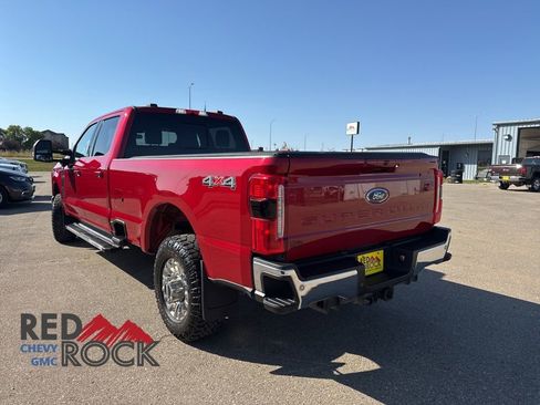 Used 2023 Ford F350 Lariat w/ Tow Technology Package image 7