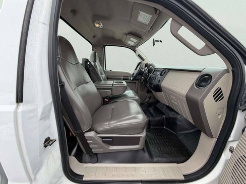 Used 2009 Ford F250 XL AWD/4WD image 21